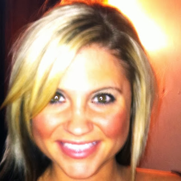 Meet your Posher, Jessica - Picture 1 of 1